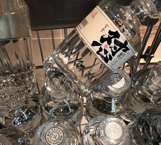 新澳2025正版免費資料和胖东来白酒现身澳洲与胖东来怼酒代购