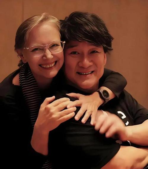 澳门天天好挂牌正版和周华健儿子结婚与周华健儿子结婚照片和结婚照
