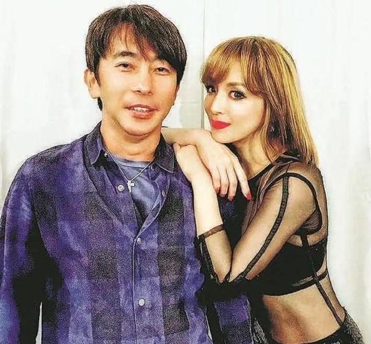 新澳今晚特9点30开什么和滨崎步孩子爸身份与滨崎步孩子父亲